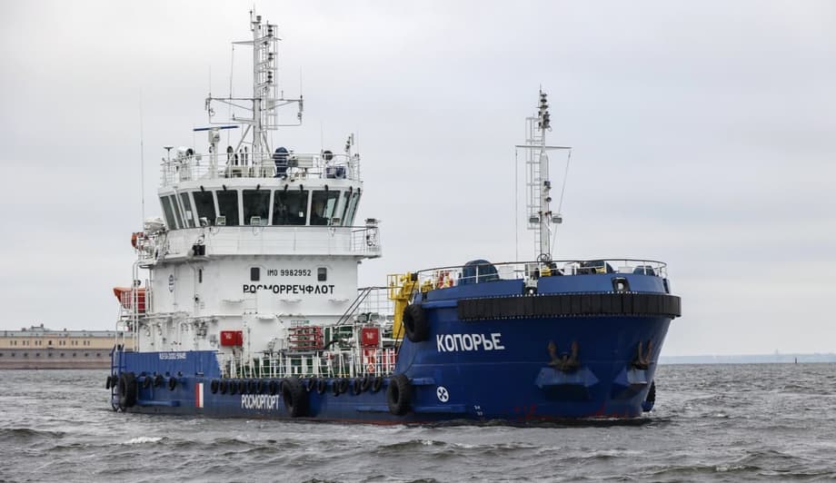 bilge water collecting vessel "Koporye"