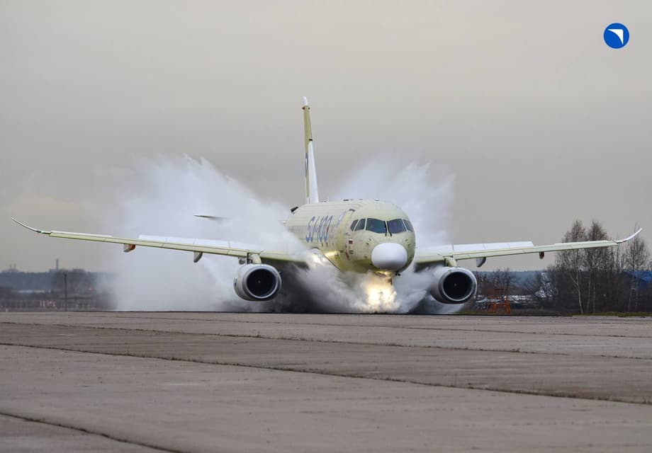 SJ-100 during tests in Zhukovsky