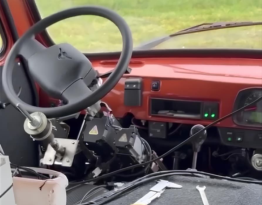 Беспилотный УАЗ «Буханка»