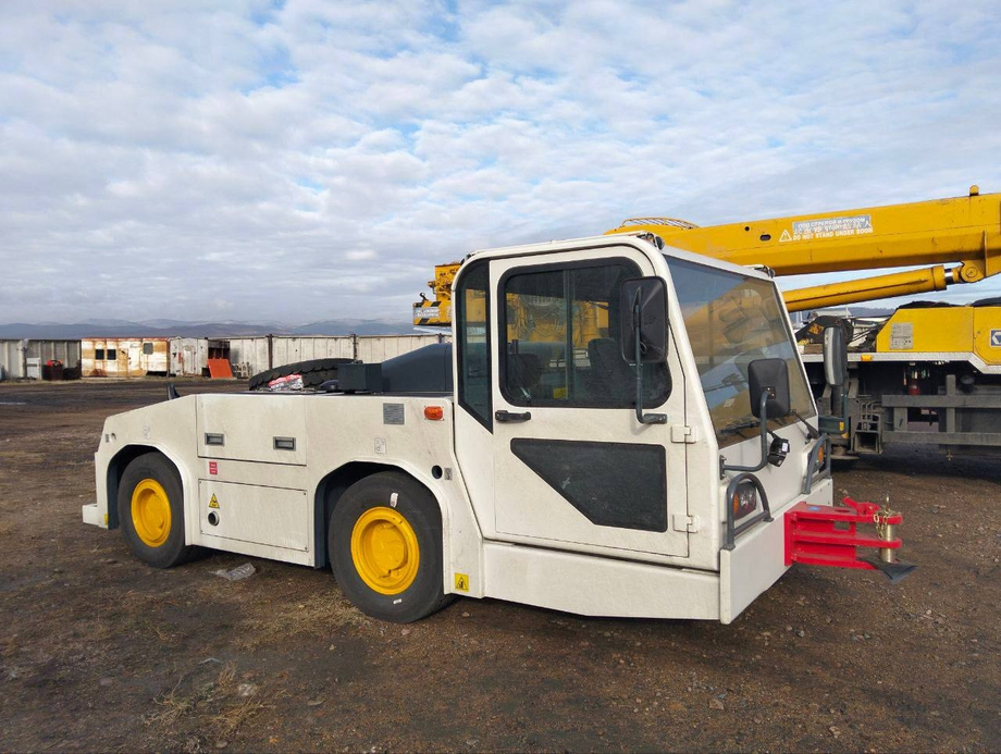 Тягач&nbsp;WGQY15