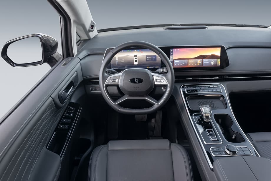 Минивэн Sollers SP7