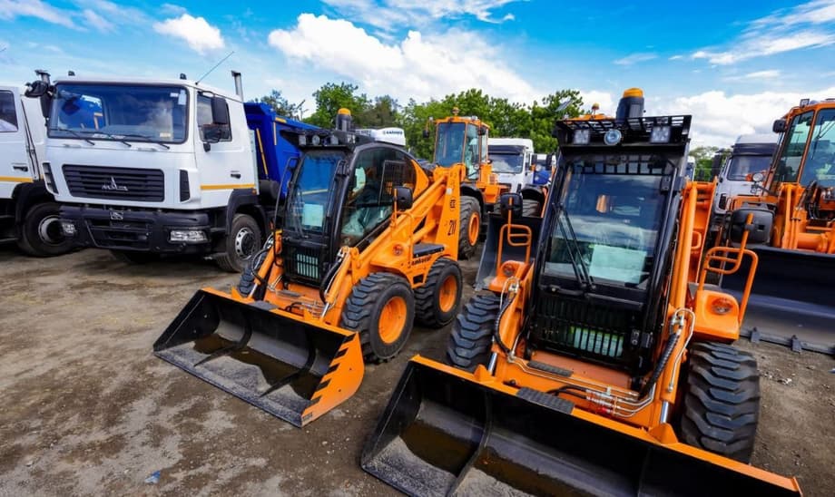 MAZ and Amkodor vehicles