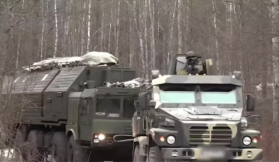 Машина из состава комплекса с БРСД «Орешник»