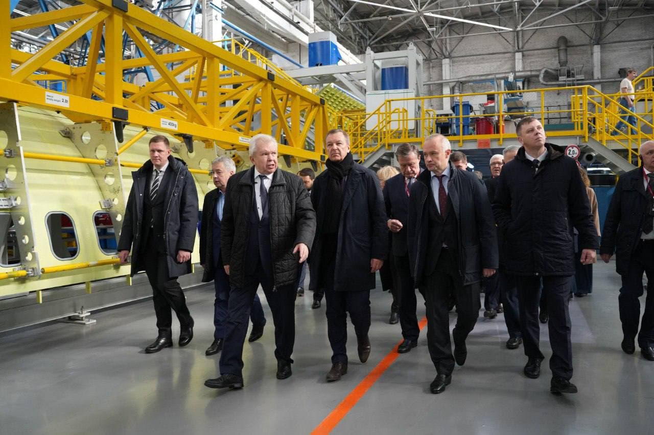 Делегация прибыли на Иркутский авиазавод